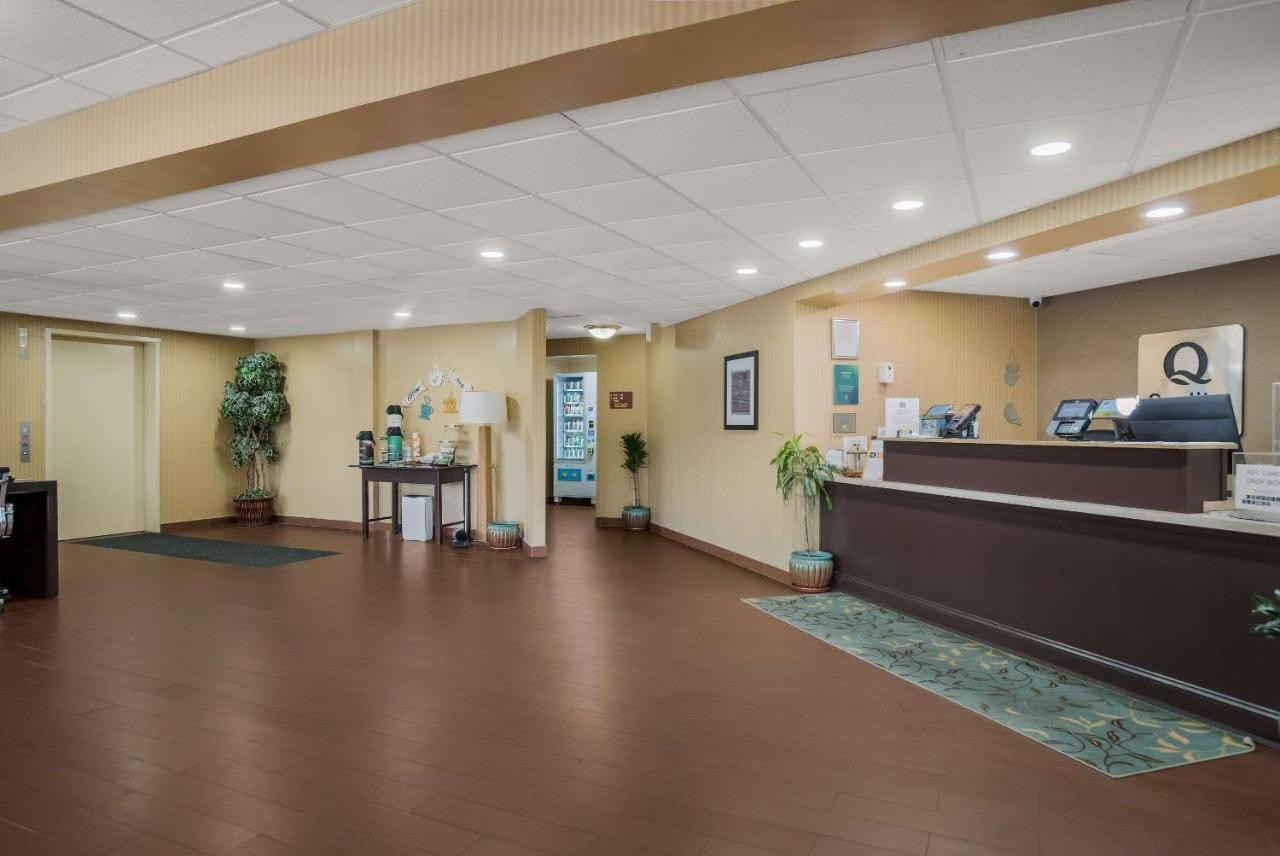 Quality Inn & Suites Chambersburg Eksteriør billede