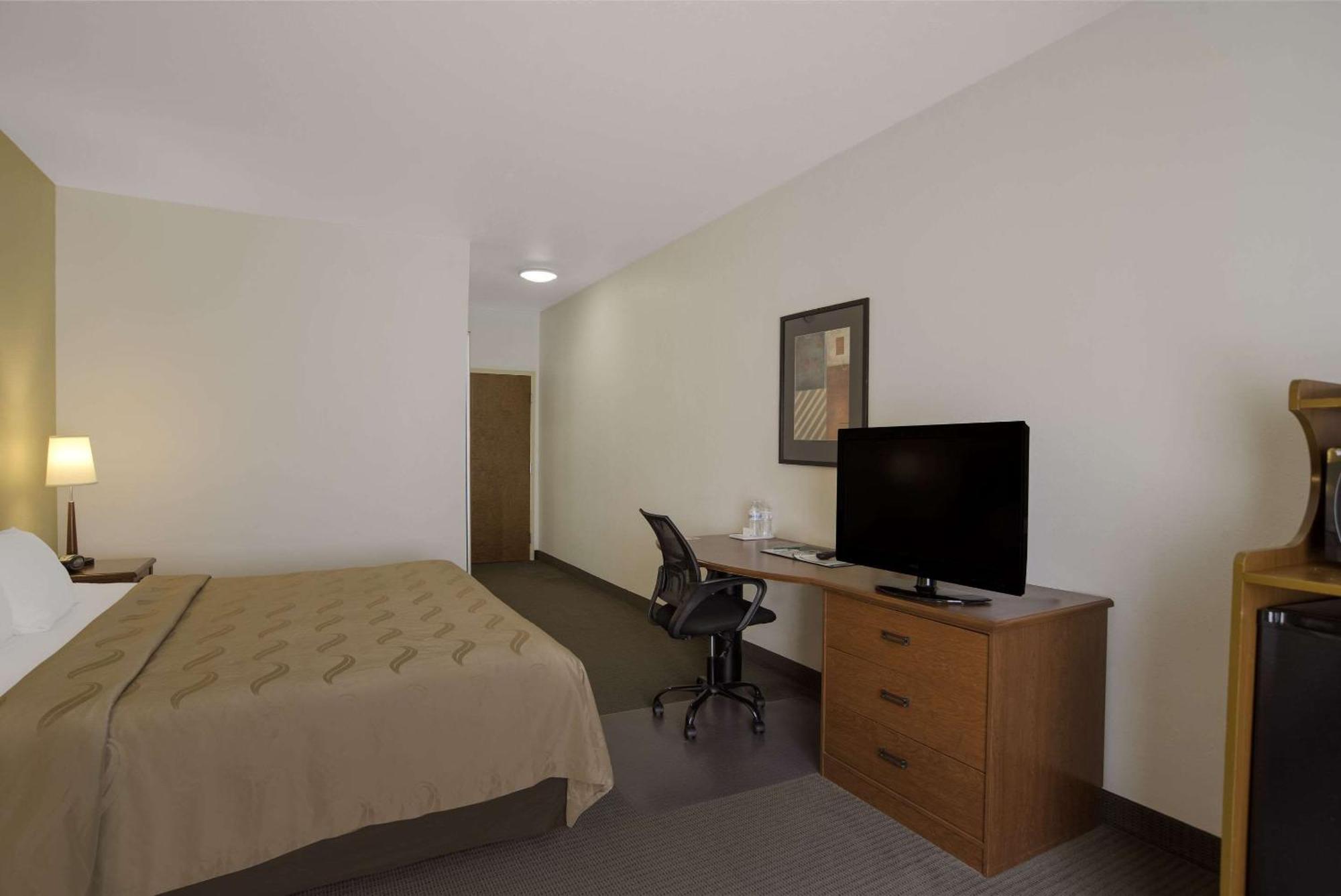 Quality Inn & Suites Chambersburg Eksteriør billede