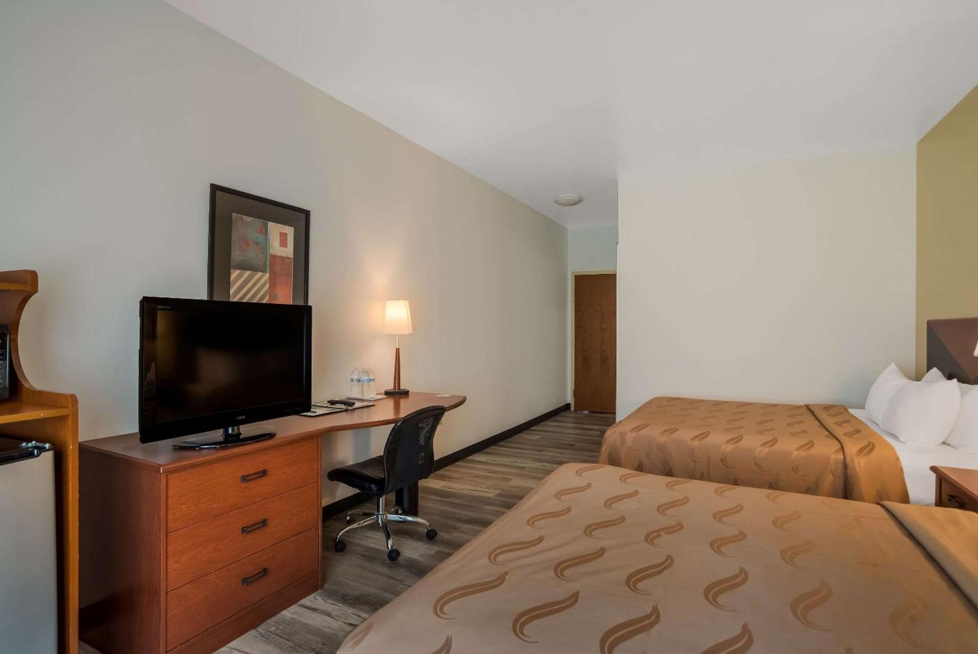Quality Inn & Suites Chambersburg Eksteriør billede
