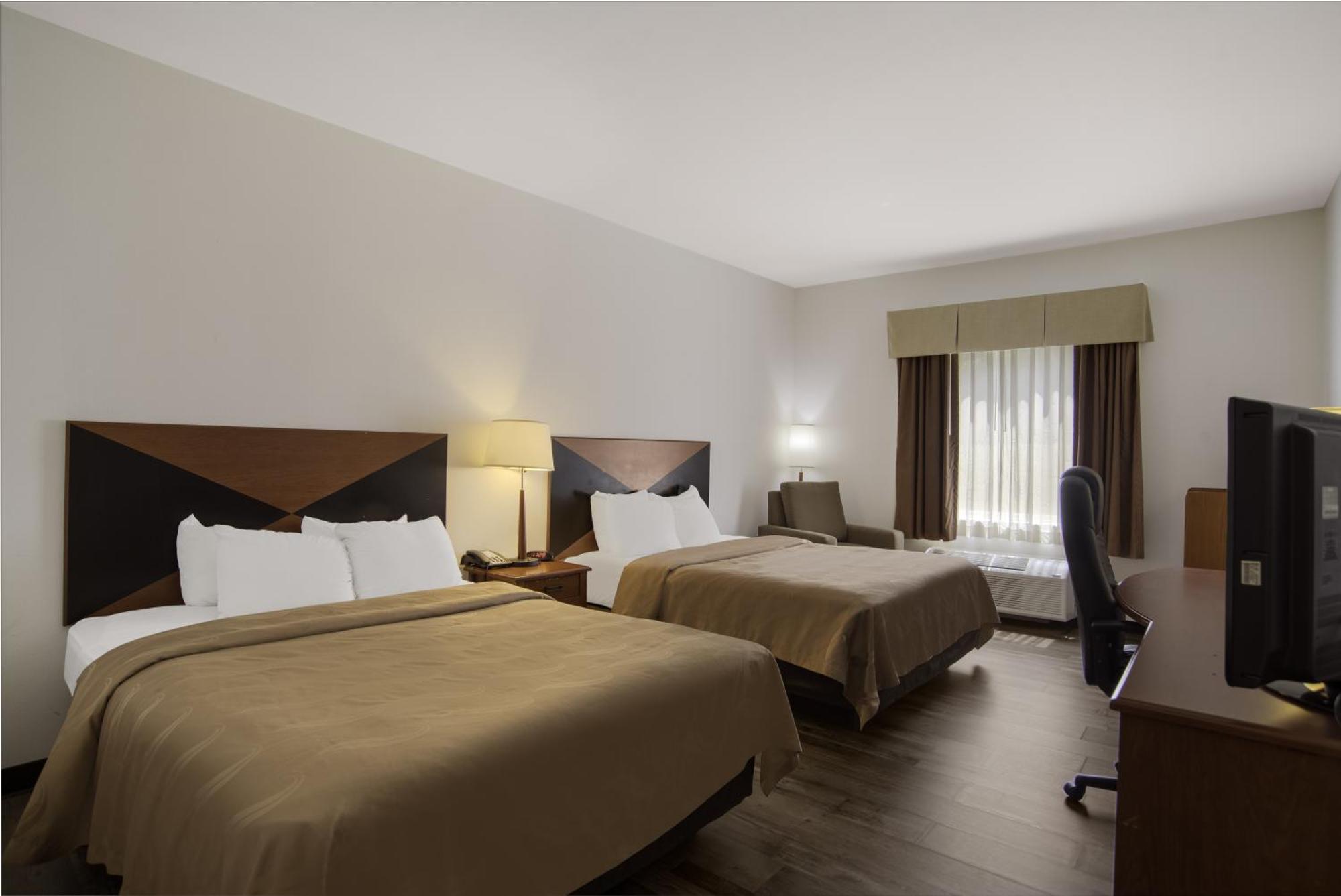 Quality Inn & Suites Chambersburg Eksteriør billede