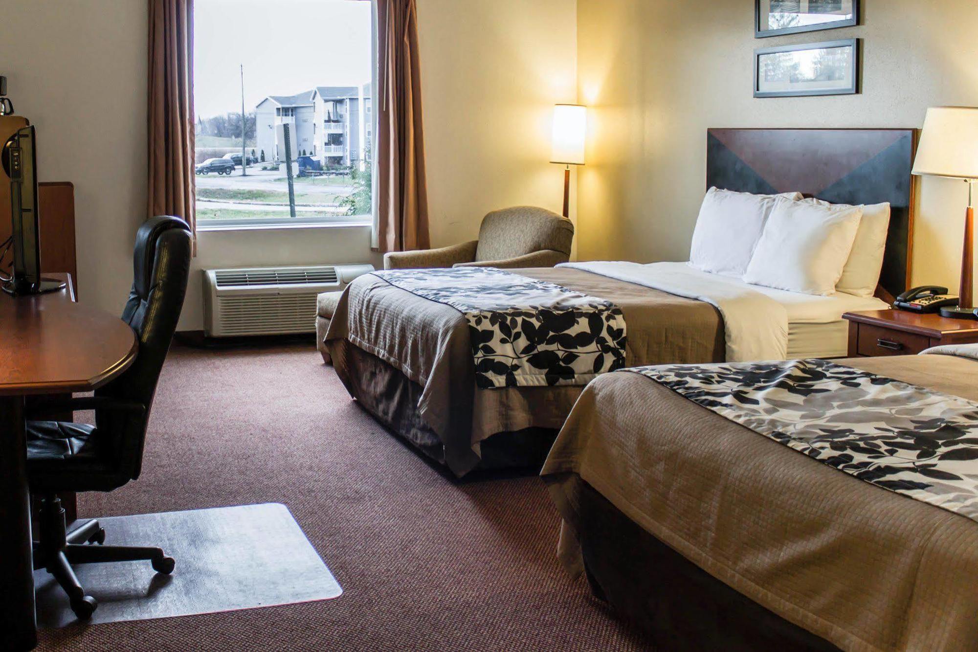 Quality Inn & Suites Chambersburg Eksteriør billede